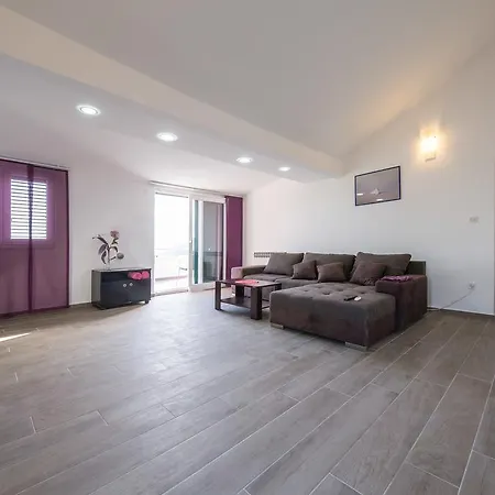 Zanki Villa